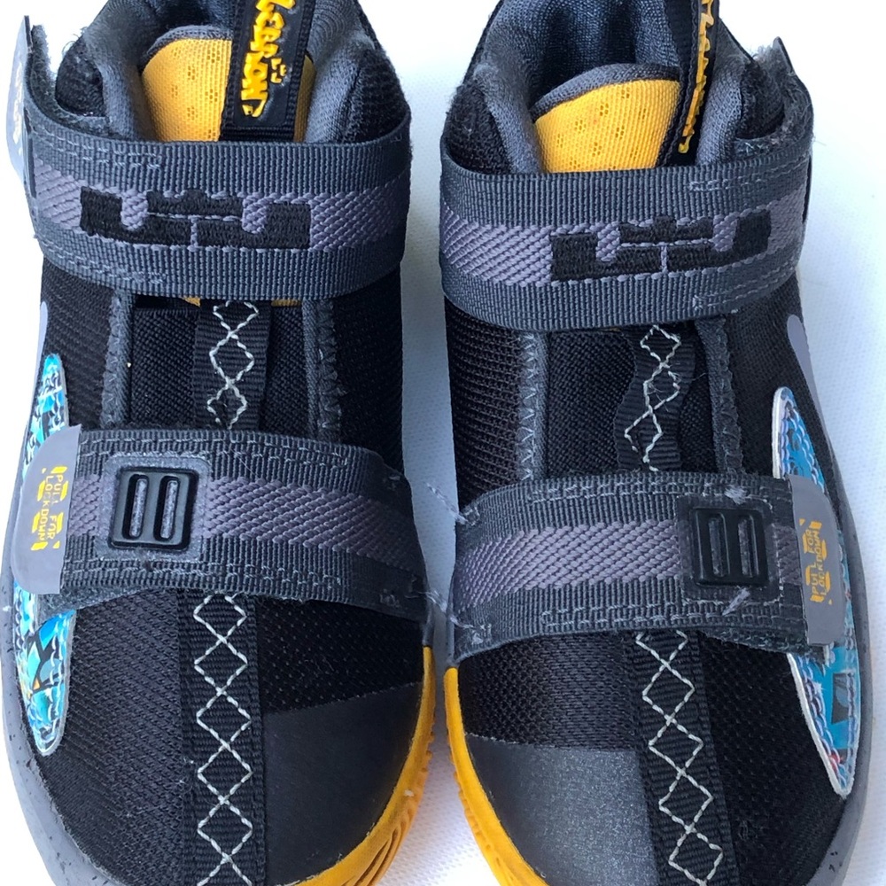 Lebron Soldier Xiii (13) Flyease Ps Sneakers
